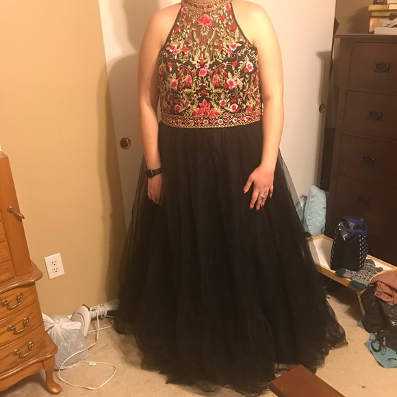 Prom dress - Picture 8 of 8